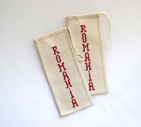 1666112859-29-TRAISTUTA SNUR ROMANIA.JPG